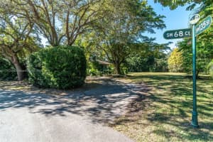 13500 Sw 68th Ct Pinecrest, FL 33156 Sold 03/07/25