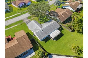 9227 NW 48th St, Sunrise, FL 33351, Sold 02/12/25