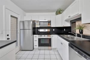 202 SW 10th St, Dania Beach, FL 33004, Sold 02/12/25