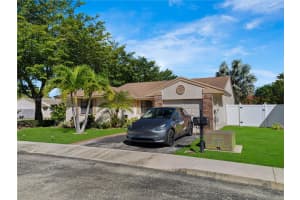 13991 Dominion Pl, Davie, FL 33325, Sold 01/17/25