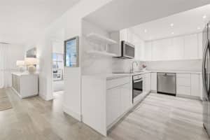 1420 Brickell Bay Dr, Miami, FL 33131, Sold 03/04/25