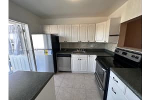 2223 Park Ln APT 304, Hollywood, FL 33021, - MLS#A11702777