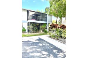 2753 S Oakland Forest Dr 104, Oakland Park