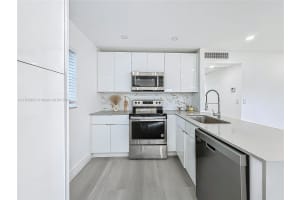 260 Monaco F F, Delray Beach, FL 33446 - MLS#A11702807