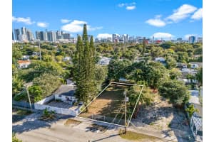 328 Nw 46th St Miami, FL 33127 Sold 03/24/25