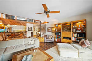 8292 Dundee Ter 8292 Miami Lakes, FL 33016 - MLS#A11702975