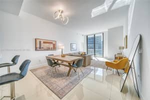 45 SE 9th St, Miami, FL 33131, Sold 07/16/25