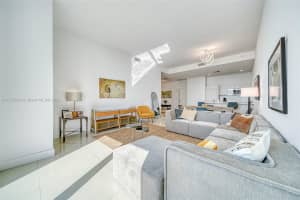 45 SE 9th St, Miami, FL 33131, Sold 07/16/25