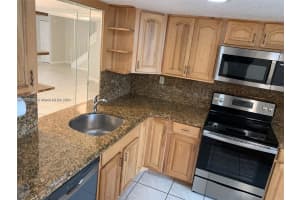 942 NE 24th Ave, Hallandale Beach, FL 33009, Sold 01/23/25