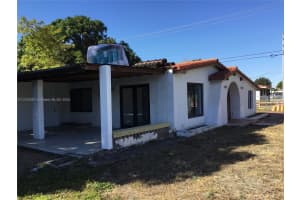 30 SE 7th Ave, Hialeah, FL 33010, Sold 01/31/25