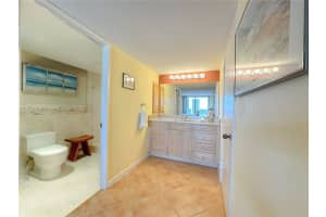 290 174th St, Sunny Isles Beach, FL 33160, Sold 01/31/25