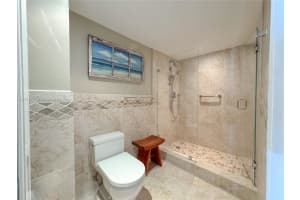 290 174th St, Sunny Isles Beach, FL 33160, Sold 01/31/25