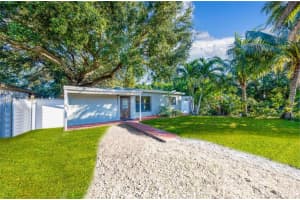 6333 Arthur St, Hollywood, FL 33024, Sold 03/21/25