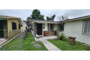 137 NW 34th Ave, Miami, FL 33125, Sold 02/20/25
