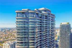 1000 Brickell Plz 3806, Miami