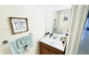 741 Nw 105th Ter Pembroke Pines, FL 33026 - MLS#A11703610