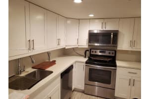 210 174th St APT 905, Sunny Isles Beach, FL 33160, Sold 05/29/25