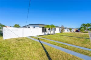10721 SW 46th St, Miami, FL 33165, Sold 03/06/25