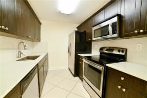 7225 Miami Lakes Dr, Miami Lakes, FL 33014, Sold 02/24/25