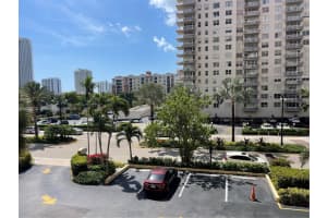 251 174th St, Sunny Isles Beach, FL 33160, Sold 01/31/25
