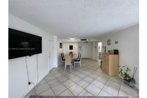 251 174th St, Sunny Isles Beach, FL 33160, Sold 01/31/25