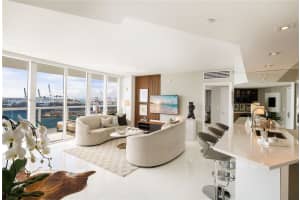 400 Alton Rd, Miami Beach, FL 33139, Sold 02/18/25