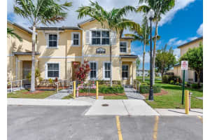 112 SE 28th Ter Unit 13, Homestead, FL 33033, - MLS#A11703806