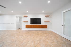 9386 SW 77th St, Miami, FL 33173, Sold 07/01/25