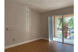 8040 N Nob Hill Rd, Tamarac, FL 33321, Sold 03/06/25