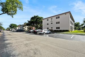 13350 SW 1st St, Pembroke Pines, FL 33027, Sold 02/03/25