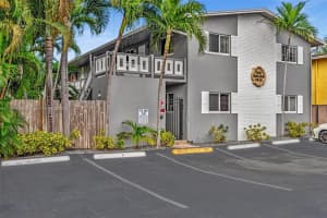 2643 NE 8th Ave, Wilton Manors, FL 33334, Sold 02/07/25