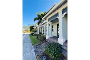 3956 Poinciana Ln Hollywood, FL 33021 - MLS#A11704310