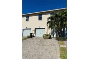 3956 Poinciana Ln Hollywood, FL 33021 - MLS#A11704310
