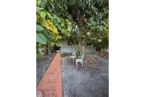 298 E 14th St, Hialeah, FL 33010, Sold 02/20/25