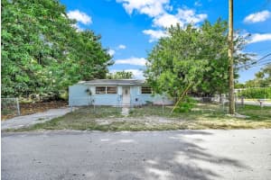 2100 NW 76th St, Miami, FL 33147, - MLS#A11704621