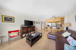 465 Ocean Dr APT 706, Miami Beach, FL 33139, Sold 06/16/25