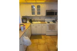 250 174th St APT 2110, Sunny Isles Beach, FL 33160, Sold 07/28/25