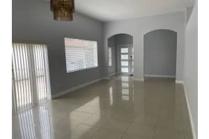 13026 NW 9th St, Miami, FL 33182, Sold 01/17/25