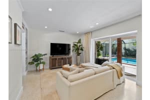 8320 SW 163rd St, Palmetto Bay, FL 33157, Sold 01/16/25