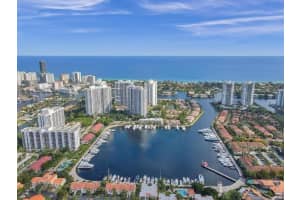 3640 Yacht Club Dr 607, Aventura
