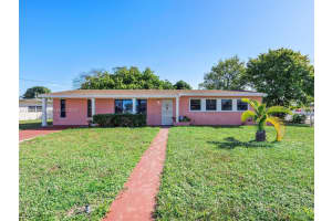 4530 NW 171st St, Miami Gardens, FL 33055, Sold 04/04/25