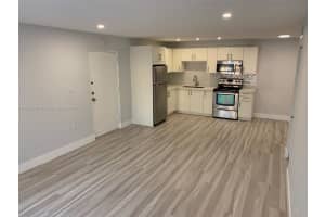 7141 Miami Lakes Dr, Miami Lakes, FL 33014, Sold 02/18/25