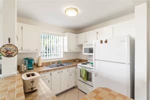 601 Durham Cir v 601, Deerfield Beach, FL 33442, Sold 03/27/25