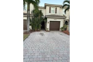 9369 SW 219th St, Cutler Bay, FL 33190, Sold 01/24/25