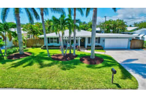 808 Mission Hill Rd, Boynton Beach