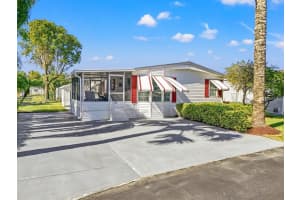 35303 SW 180th Ave LOT 394, Homestead, FL 33034, Sold 02/26/25