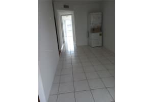 9141 Sw Sunrise Lakes Blvd 219 Sunrise, FL 33322 - MLS#A11705287