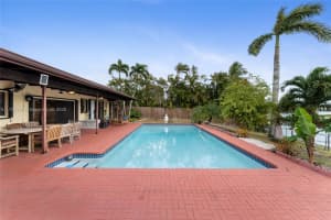 14100 Kendale Lakes Blvd, Miami, FL 33183, Sold 04/04/25