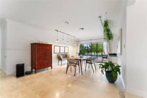 14100 Kendale Lakes Blvd, Miami, FL 33183, Sold 04/04/25