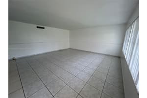 11855 NE 19th Dr APT 8, North Miami, FL 33181, - MLS#A11705370